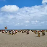 Fewo Duenengras Mit Terrasse Und Strandkorb